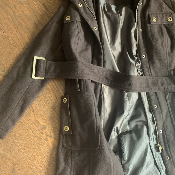Brown trench coat with belt beautiful sz small - Picture 3 of 6